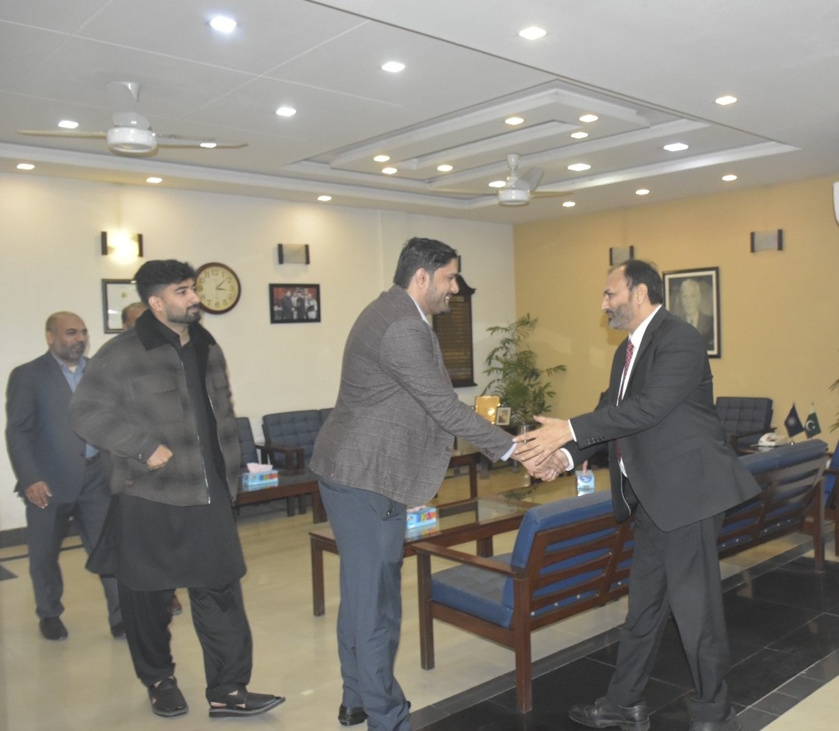 Syed Aun Muhammad Hussain Shah Visits UET