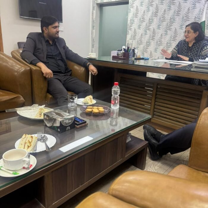 Syed Aun Shah meets VC University of Home Economics