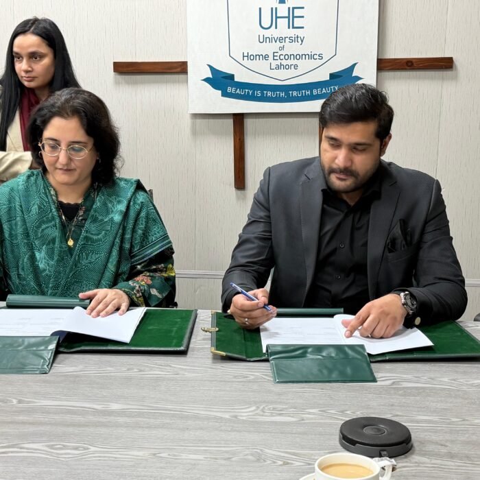 Syed Aun Shah Signs Agenda with VC of UHE